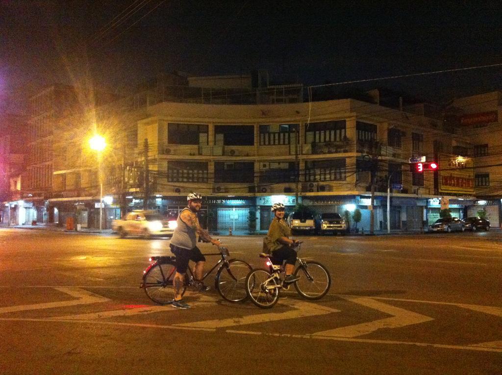 Bangkok Bed And Bike Vandrehjem Eksteriør billede